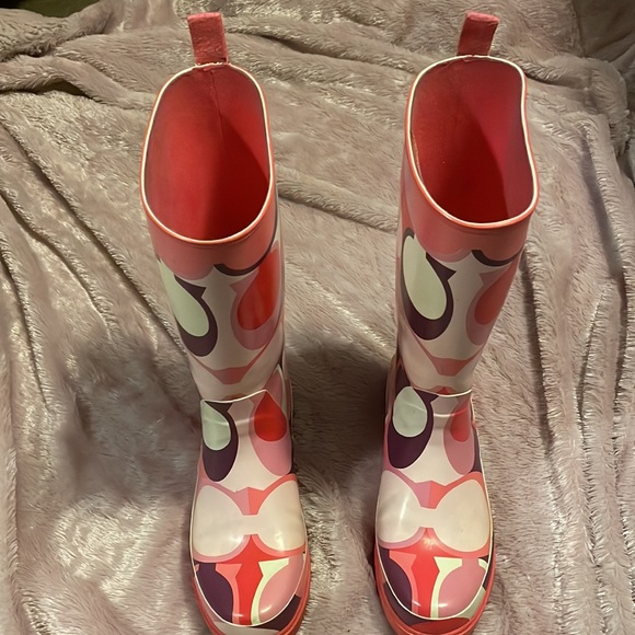 Size 7 pink and purple Coach Rainboots - Picture 3 of 8